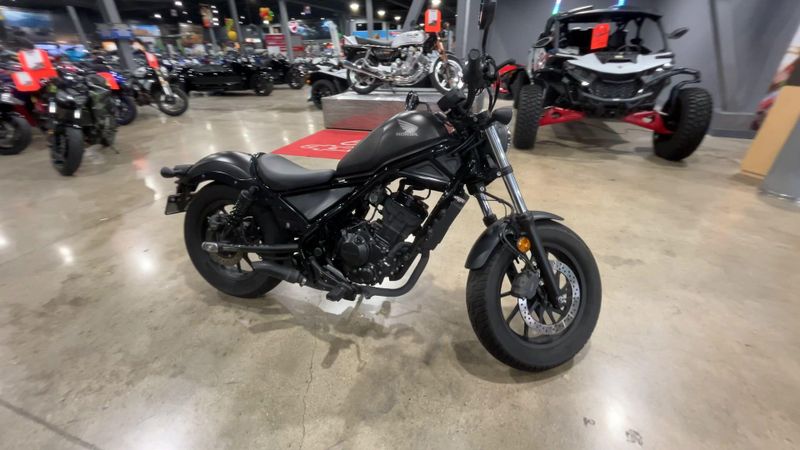 2022 Honda REBEL 300 ABS  in a BLACK exterior color. Del Amo Motorsports of Redondo Beach (424) 390-7811 delamomotorsports.com 