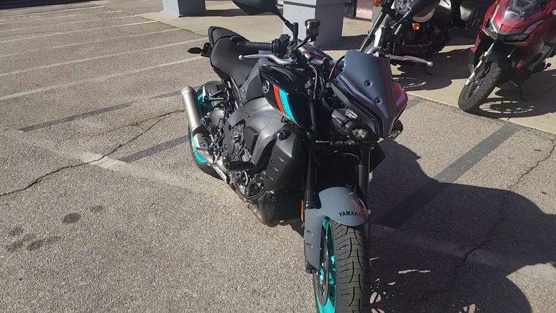 Used 2022 Yamaha MT 10 Image 6