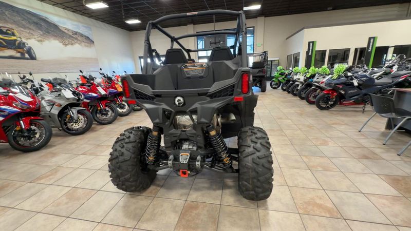 New 2025 Can-Am MAVERICK SPORT MAX DPS 1000R Image 8