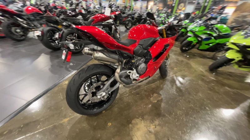 New 2026 Ducati PANIGALE V2 S Image 8