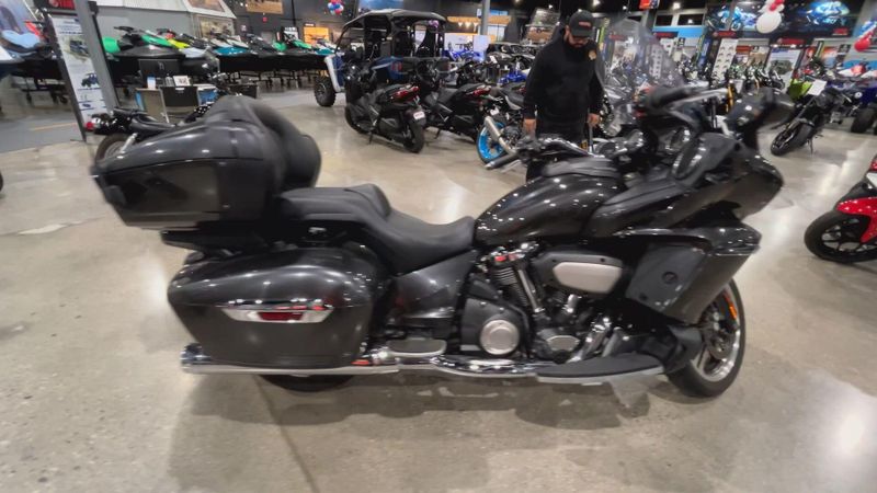 Used 2018 Yamaha Star Venture Image 9