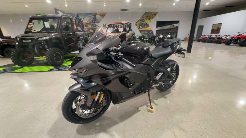 New 2026 Kawasaki NINJA ZX-10R ABS Image 8
