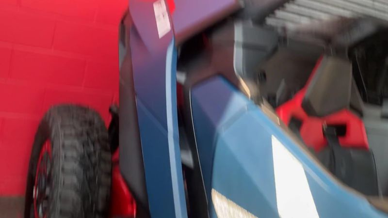 New 2025 Can-Am MAVERICK R MAX X RS 999T DCT Image 2