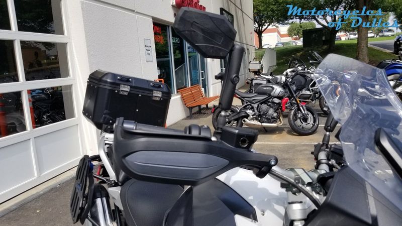 2021 BMW R 1250 GS in a Light White exterior color. Motorcycles of Dulles 571.934.4450 motorcyclesofdulles.com 
