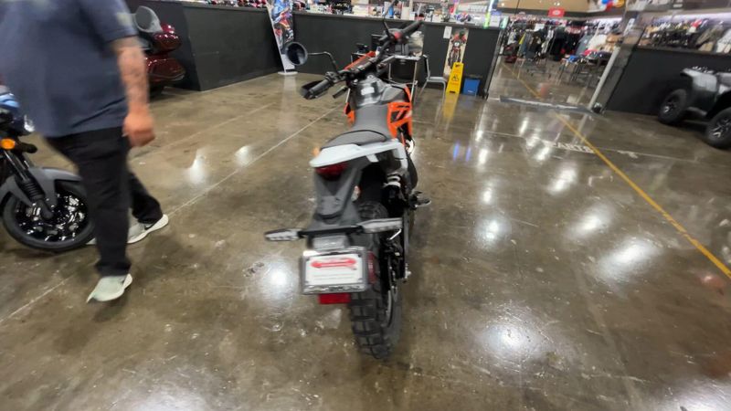 New 2026 KTM 390 ENDURO R Image 7