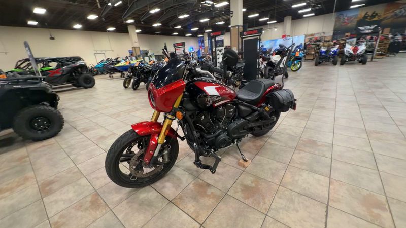 Used 2025 Indian Motorcycle 101 SCOUT WHITE MTLC WGRFX TEC Image 5