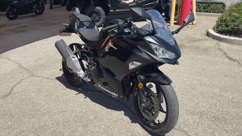 Used 2018 Kawasaki NINJA 400 ABS Image 2