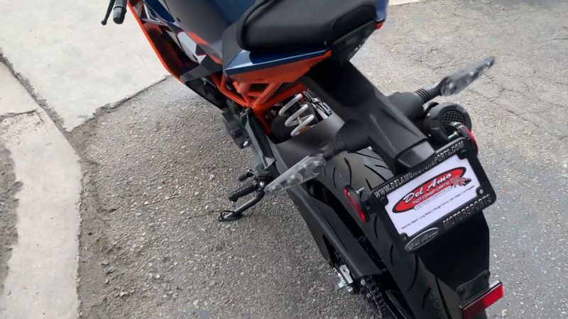 New 2024 KTM RC 390 Image 3