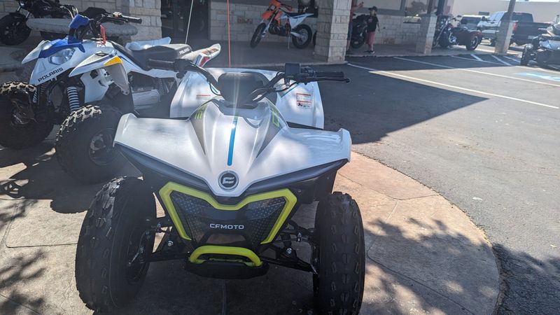 2024 CFMOTO CFORCE 110 EV Image 3