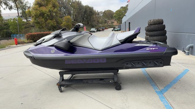 2025 Sea-Doo GTI SE 130 (SOUND SYSTEM) Image 5