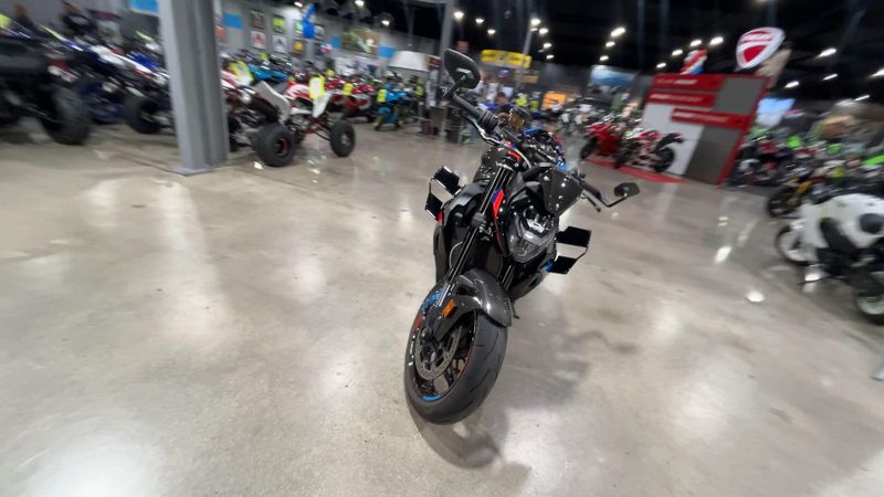 Used 2023 BMW M 1000 R Image 4