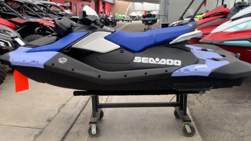New 2025 Sea-Doo SPARK FOR 3 90 CONVENIENCE PACKAGE (SOUND SYSTEM) Image 5