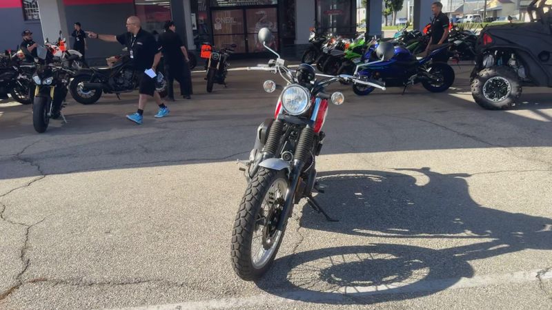 Used 2017 Yamaha SCR950 Image 3