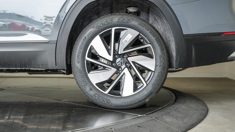 2025 Volkswagen Atlas 2.0T SE w/TechnologyImage 9
