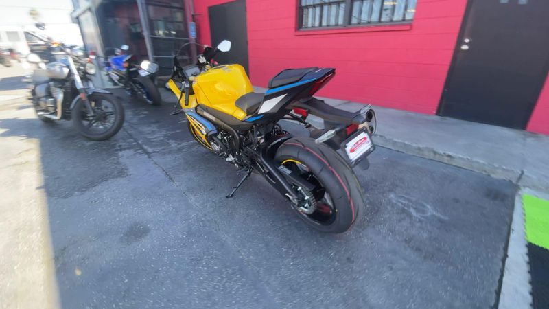 New 2027 Suzuki GSX-R1000 40TH ANNIVERSARY EDITION Image 2