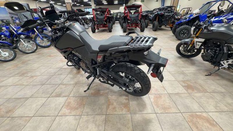 New 2025 Suzuki V-STROM 1050DE Image 2