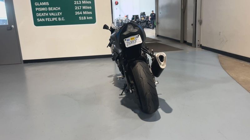 2025 Kawasaki Ninja�� ZX���-6R ABS KRT Edition Image 7
