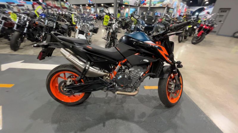 Used 2022 KTM 890 DUKE R Image 9