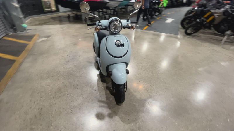 Used 2022 Honda Metropolitan Image 3