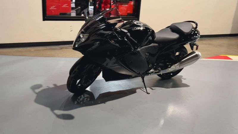 2025 Suzuki Hayabusa Image 4