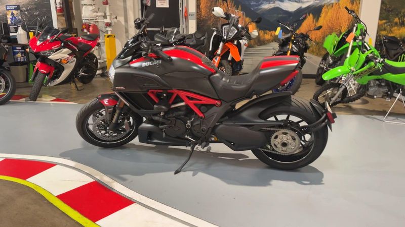 2015 Ducati Diavel Image 5