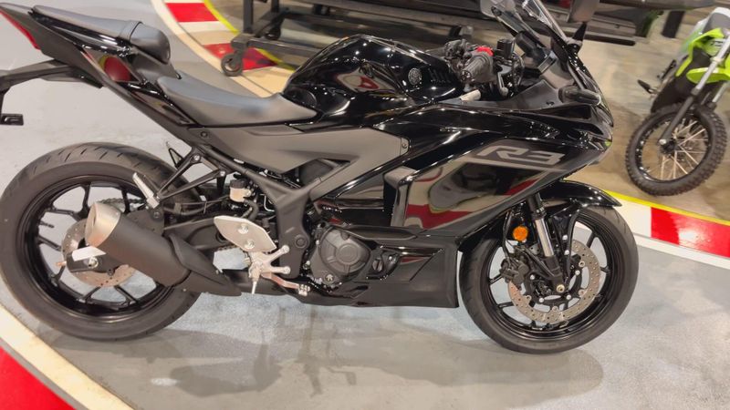 New 2026 Yamaha YZF-R3 ABS CA Image 4