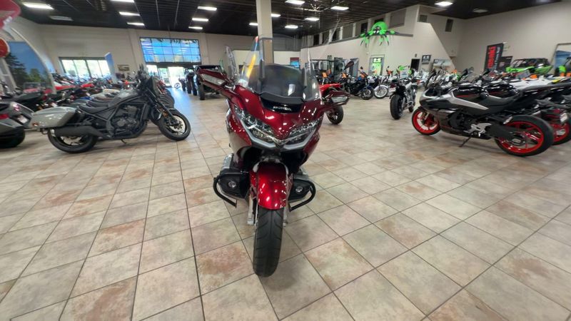 Used 2023 Honda GOLD WING TOUR Image 3