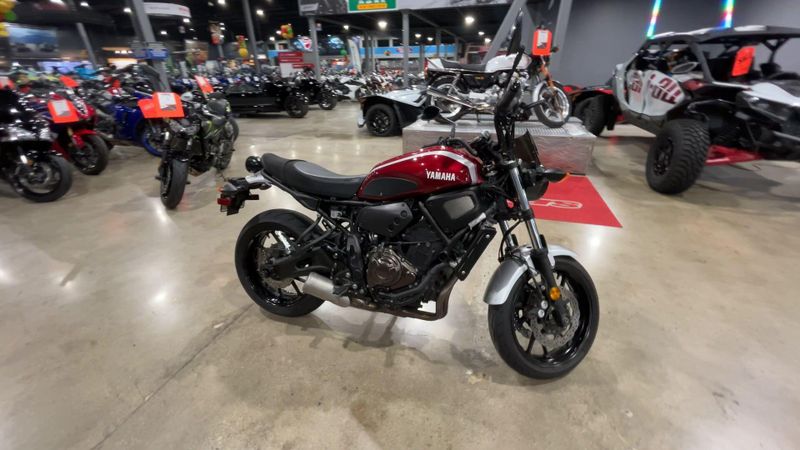 2018 Yamaha XSR700  in a RASPBERRY METALLIC exterior color. Del Amo Motorsports of Redondo Beach (424) 390-7811 delamomotorsports.com 