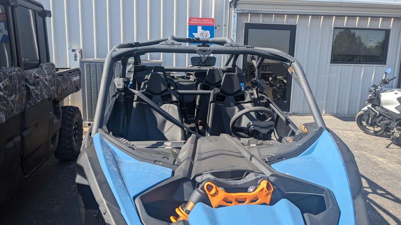 2025 Can-Am MAVERICK MAX DS 64 TURBO SCANDI BLUE AND ORANGE CRUSHImage 7