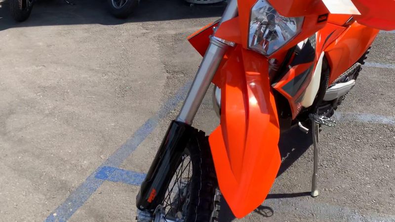 New 2025 KTM 150 XC-W Image 9