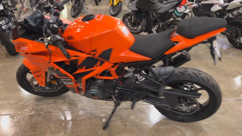 Used 2023 KTM RC 390 Image 9