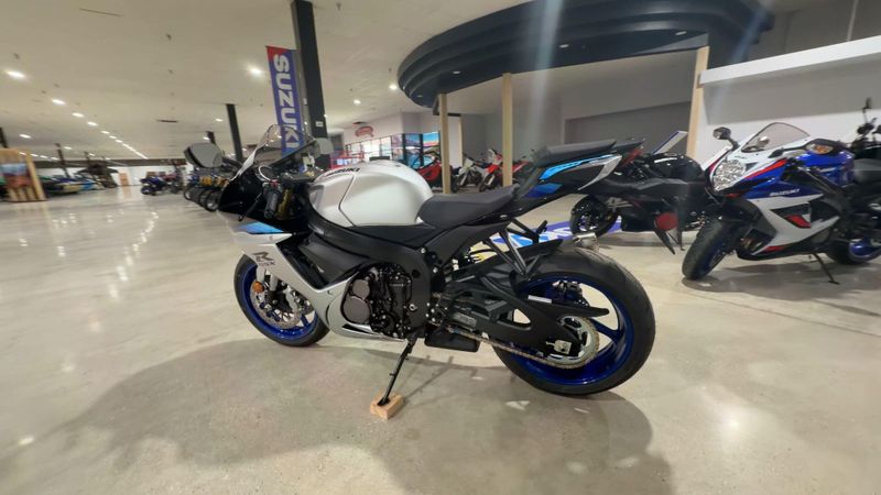 New 2026 Suzuki GSX-R750 Image 6
