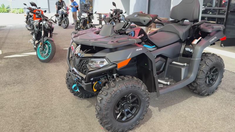 New 2026 CFMOTO CFORCE 600 TOURING Image 8