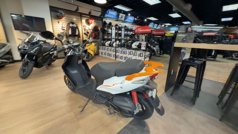 Used 2022 Kymco SUPER 8 150X Image 2