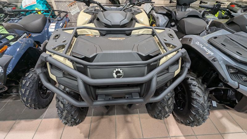 2025 Can-Am OUTLANDER PRO HD7 HUNTING EDITION DESERT TANImage 5