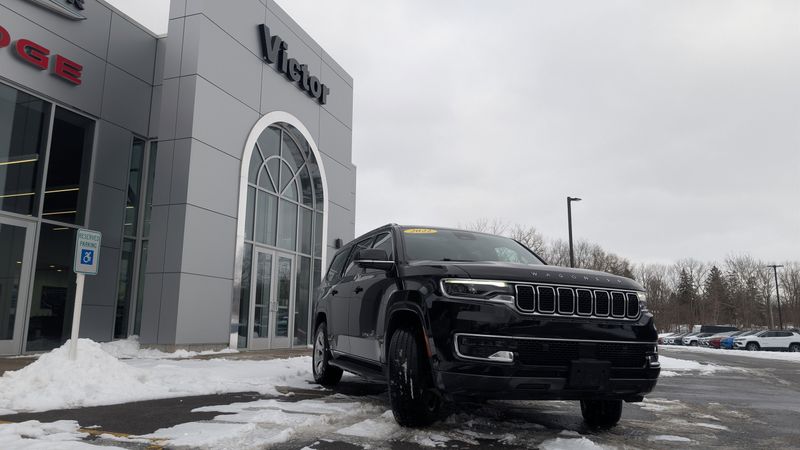 2022 Jeep Wagoneer Series IImage 3