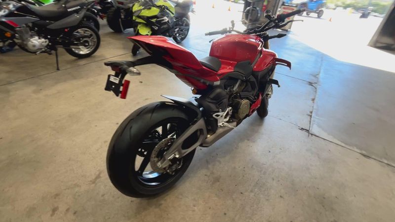 New 2026 Ducati STREETFIGHTER V4 S Image 8
