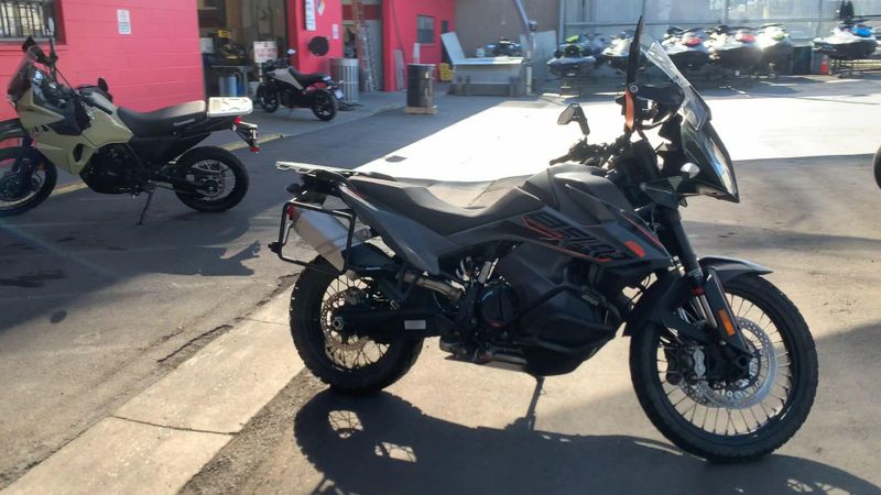 Used 2022 KTM Adventure 890 Image 2