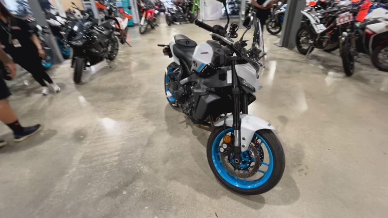 Used 2025 Yamaha MT-09 Image 2