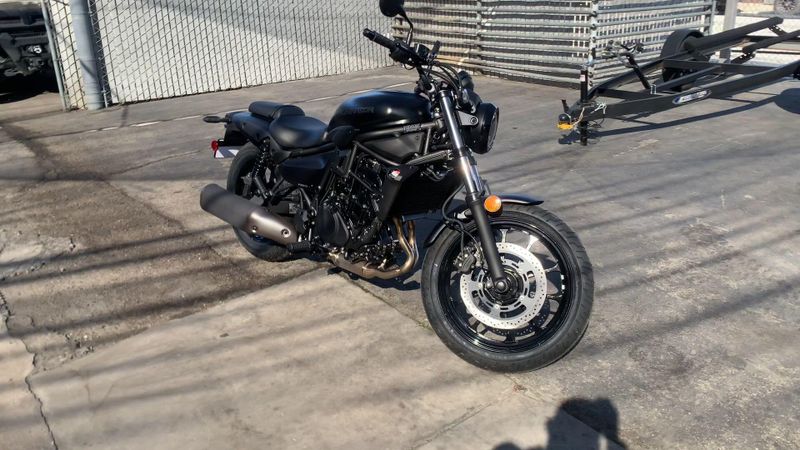 New 2026 Kawasaki ELIMINATOR ABS Image 3