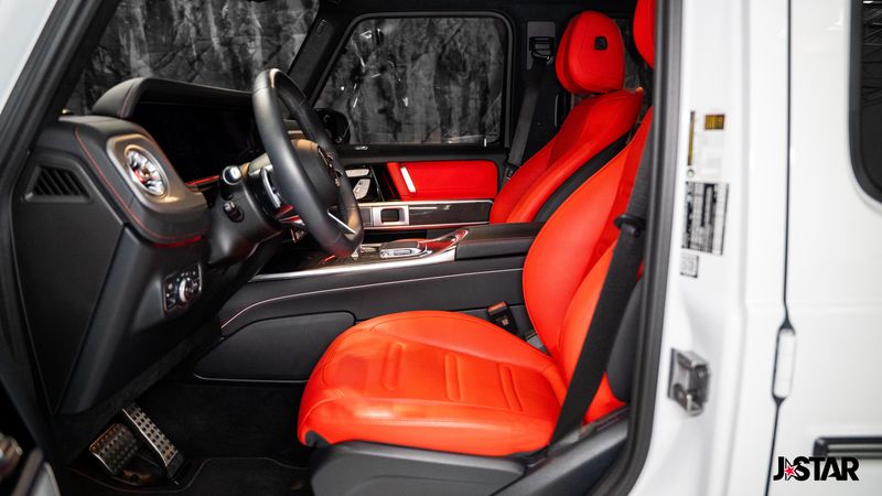 2025 Mercedes Benz G 550 photo 3