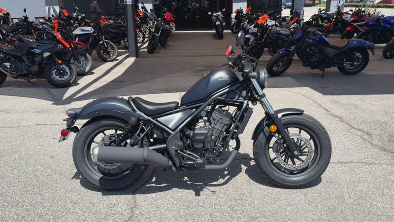 New 2026 Honda REBEL 300 E-CLUTCH Image 5