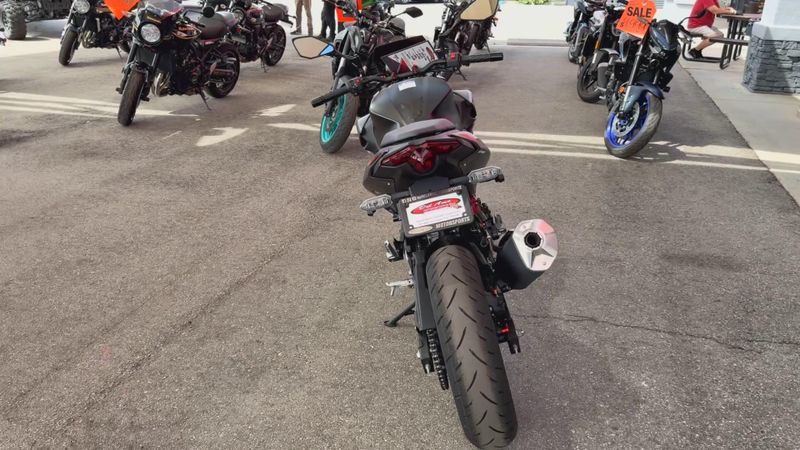 Used 2025 Kawasaki Z500 SE ABS Image 3