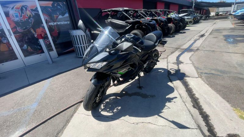 Used 2025 Kawasaki NINJA 650 Image 7
