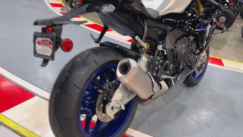 New 2026 Yamaha YZF-R1M Image 4