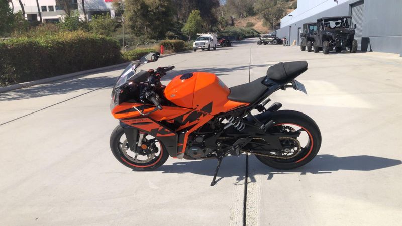 Used 2022 KTM RC 390 Image 3