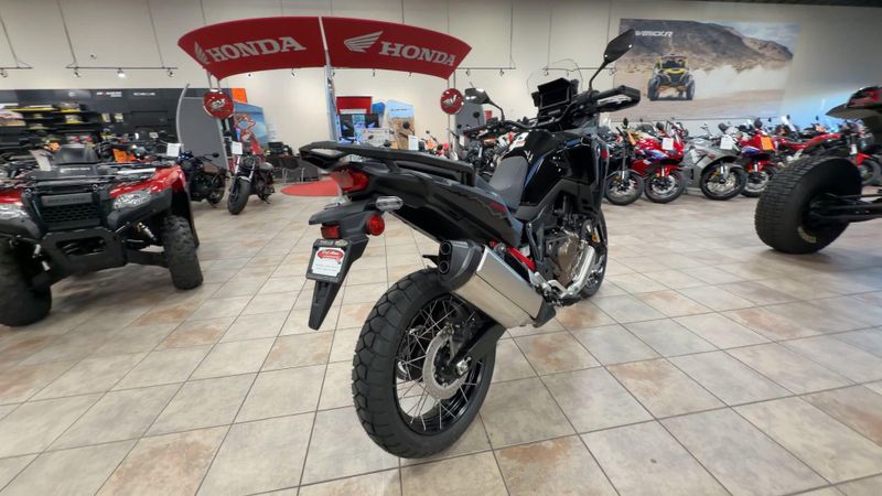 New 2026 Honda AFRICA TWIN DCT Image 8