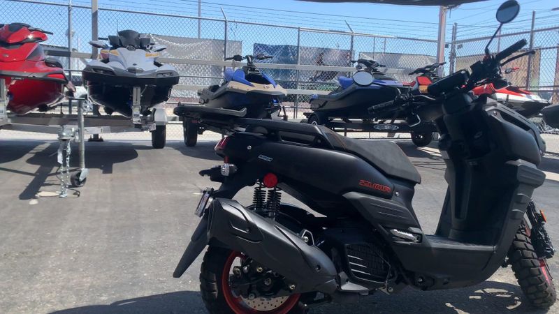 Used 2025 Yamaha ZUMA 125 Image 9