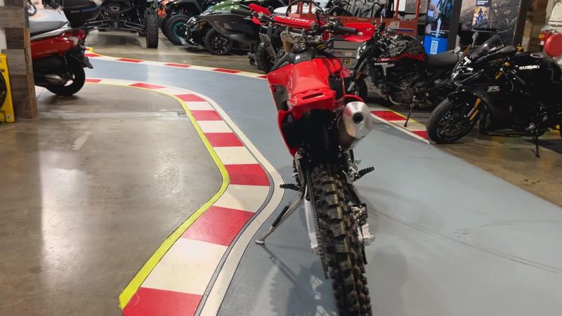 New 2025 Honda CRF450X Image 2