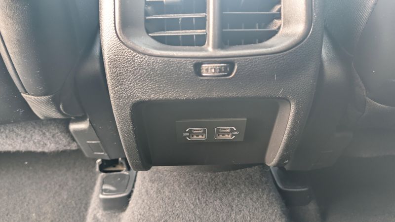 Used 2021 Jeep Cherokee Latitude PlusImage 16